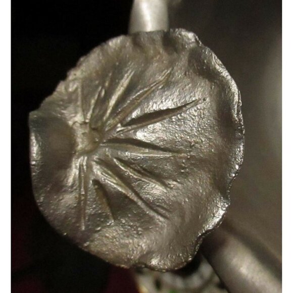 "GOLD AND SILVER" Temple Bowl Hong Horizons Lily Pads motif 2.5 lbs 8" bxd - Picture 8 of 9